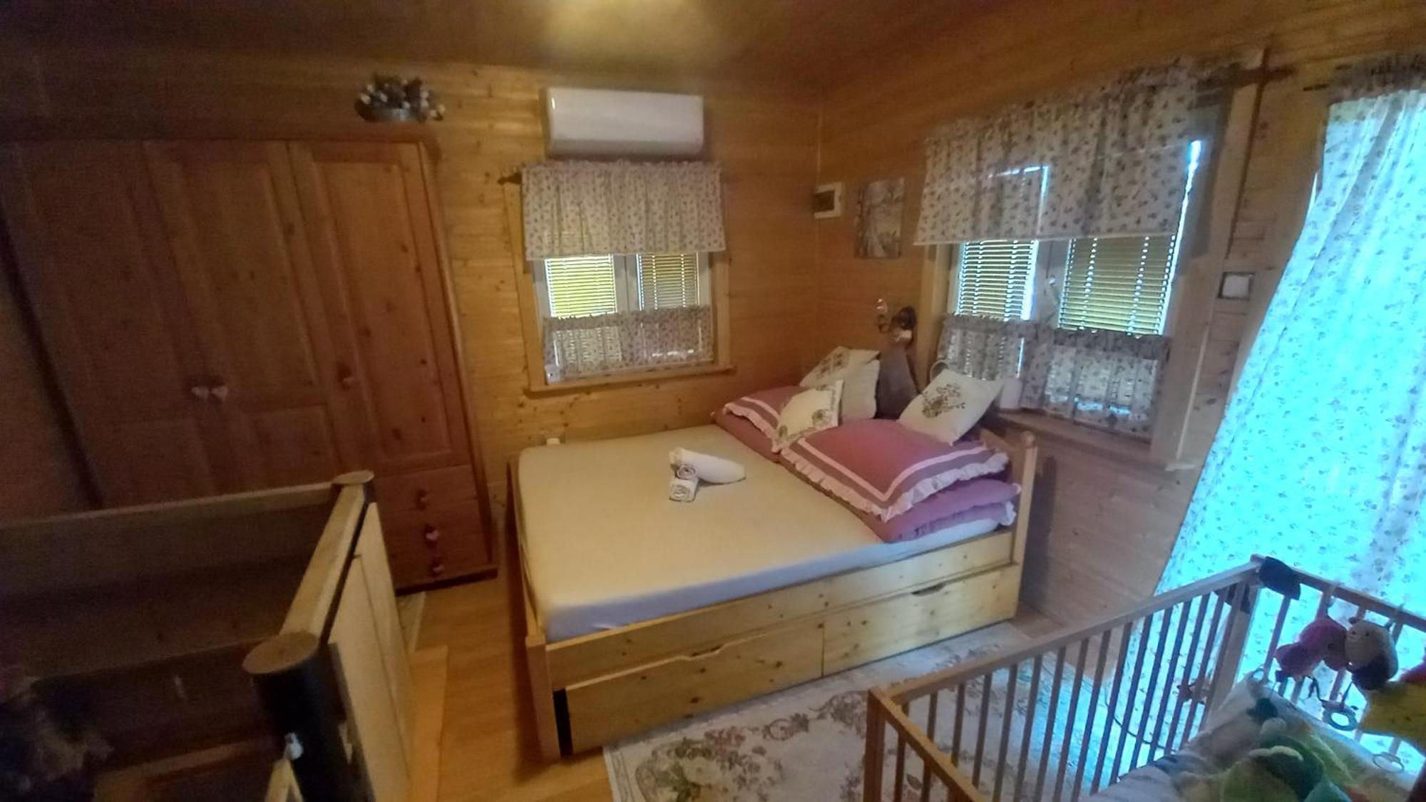 Chata u rybníka - Chrastná Osecna Exterior foto